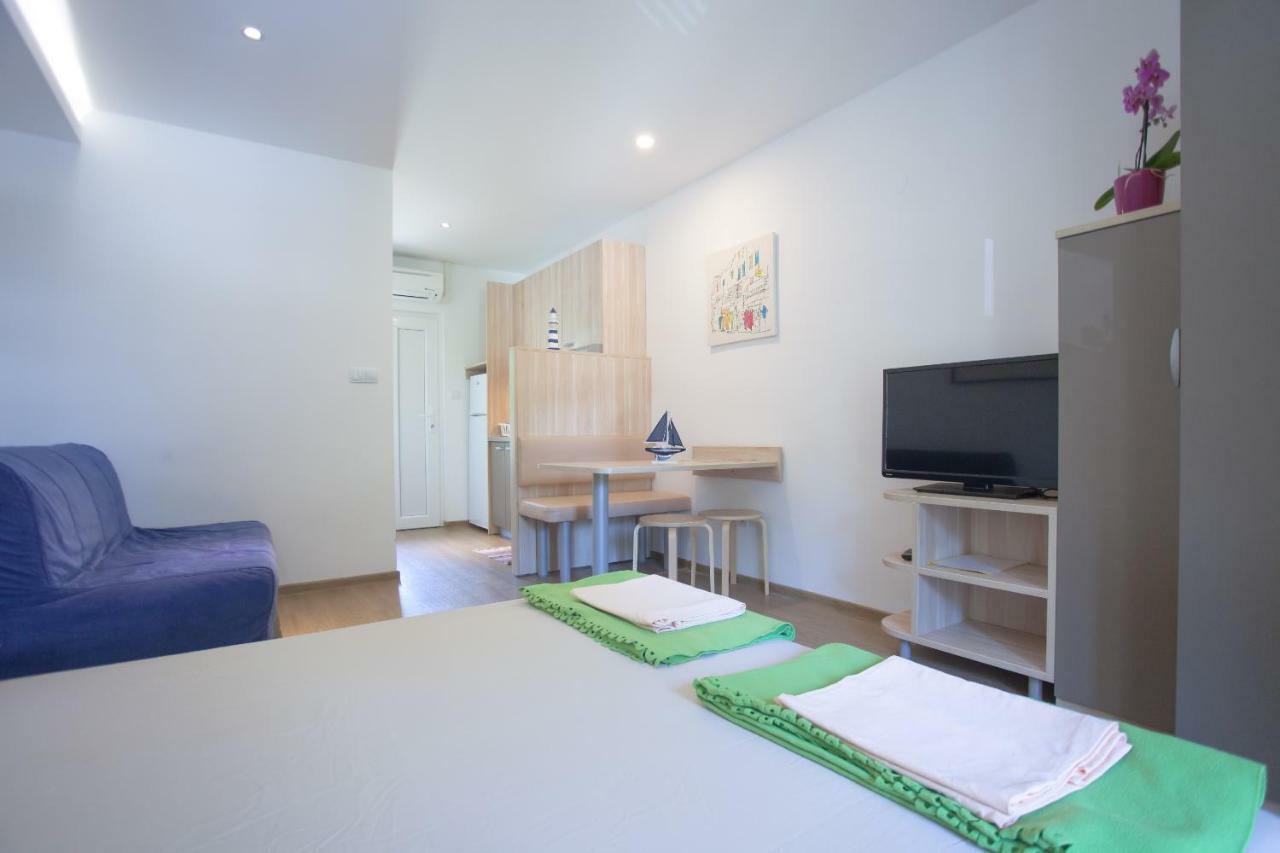 Studio Apartment - Seaview Premantura Exterior foto